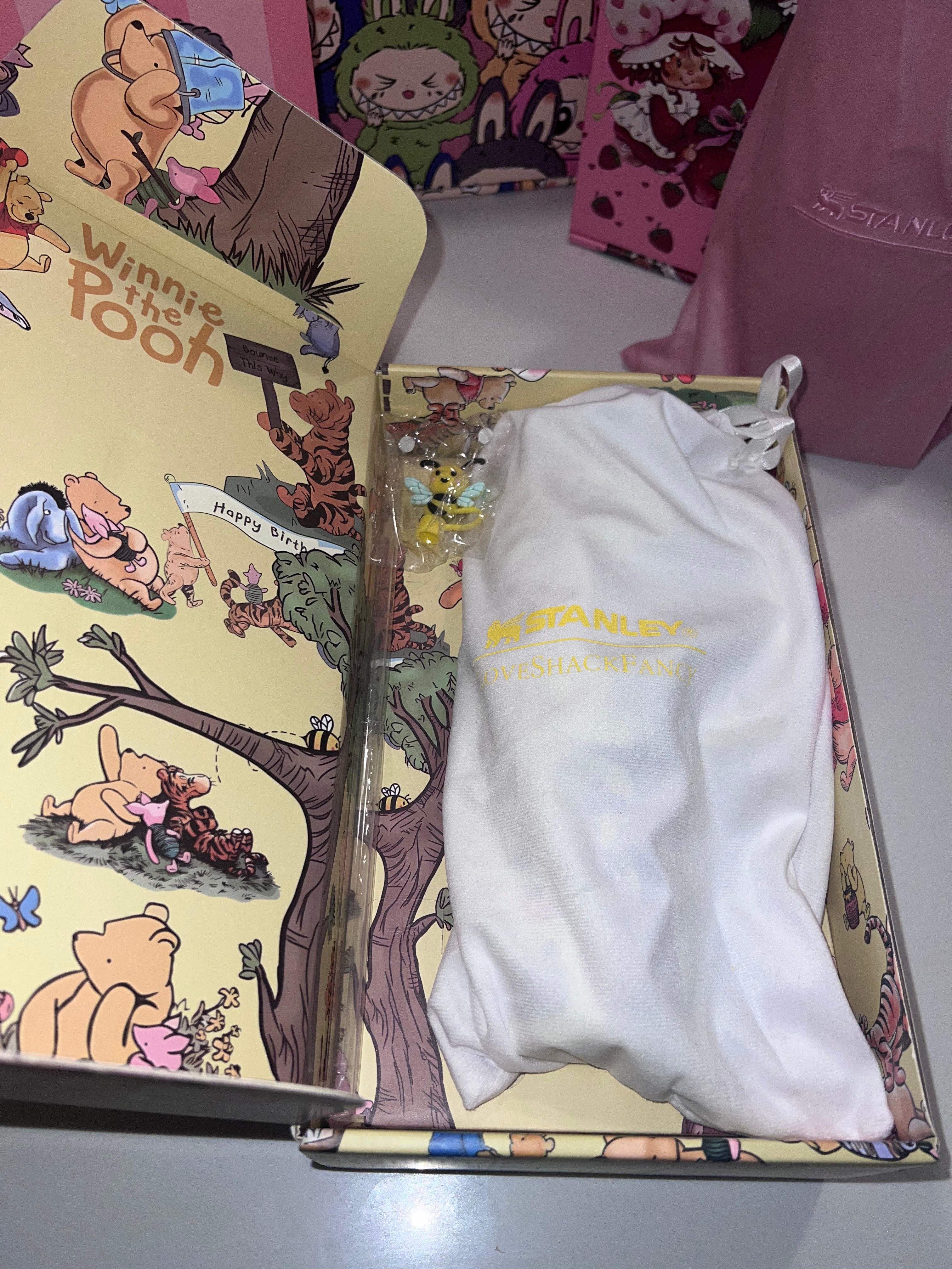 * * LIMITED EDITION * Stanley x Winnie the Pooh Classic Adventure 40 oz Quencher H2.0 FlowState Tumbler – 100% Authentic (New In Box)