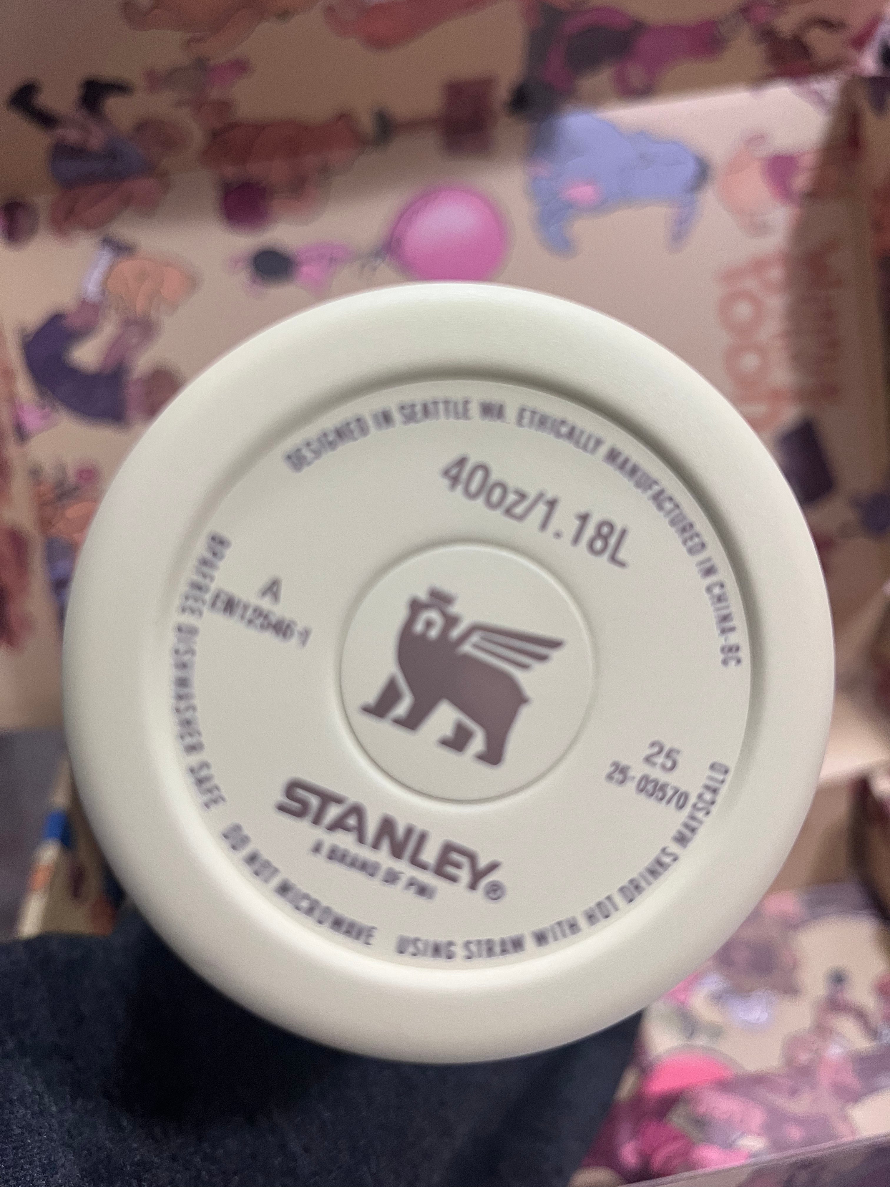 * * LIMITED EDITION * Stanley x Winnie the Pooh Classic Adventure 40 oz Quencher H2.0 FlowState Tumbler – 100% Authentic (New In Box)