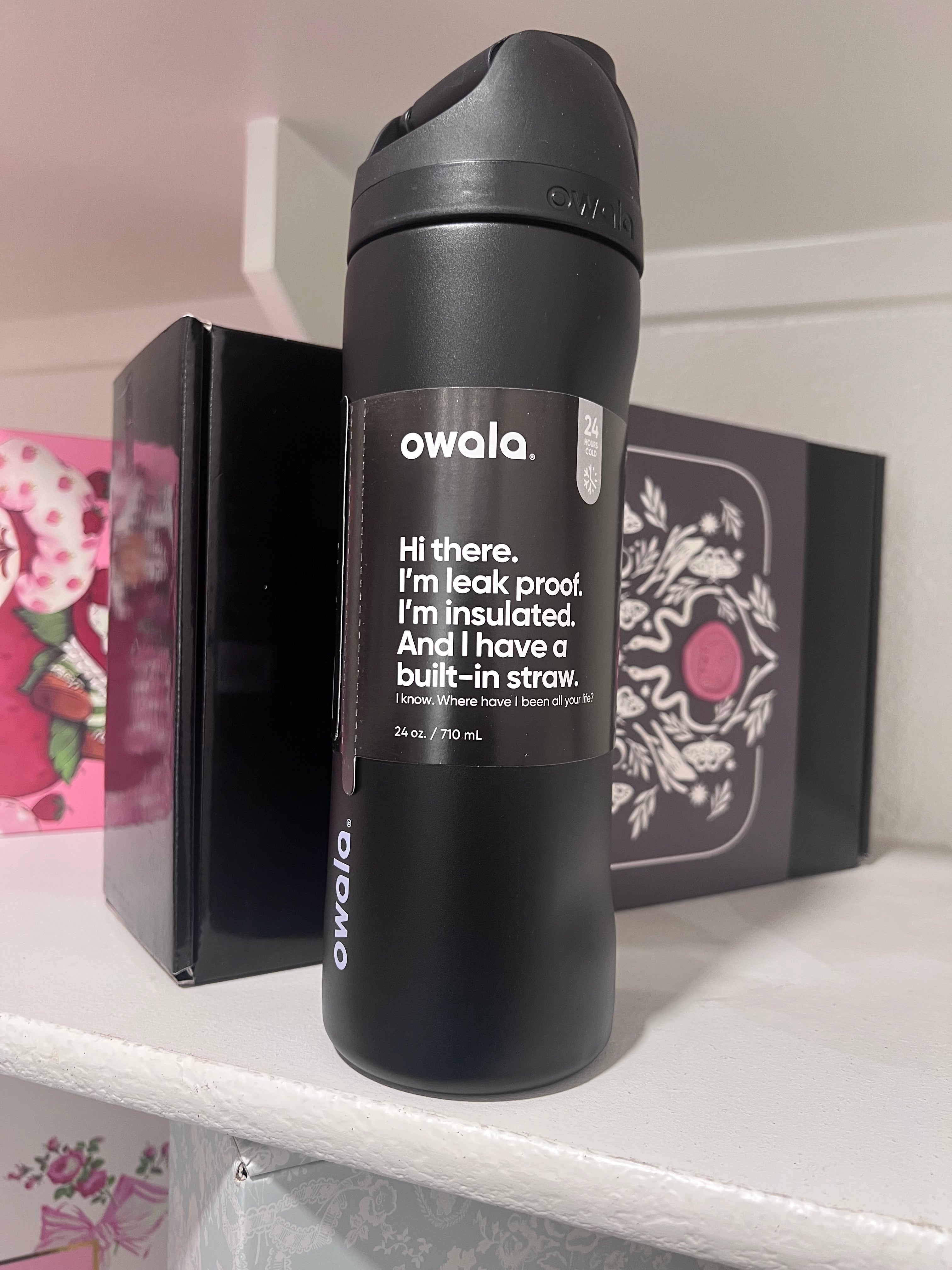 Owala FreeSip 32 oz Water Bottle - Plain Black